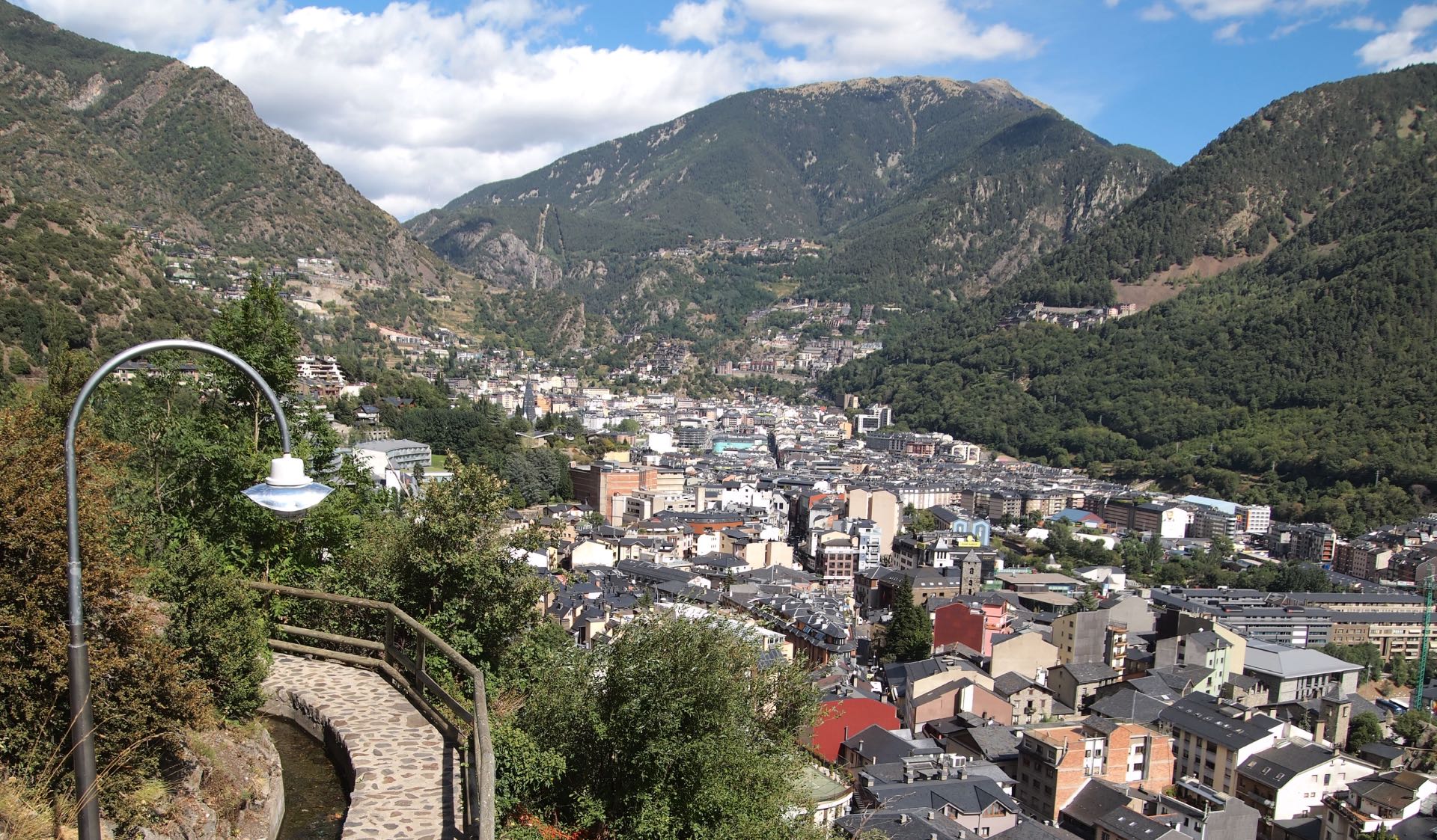 Andorra la Vella - Llei Òmnibus Coronavirus